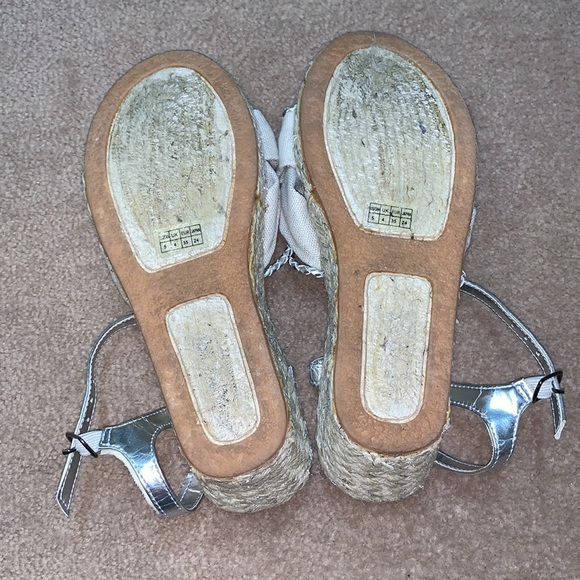 Gap Girls Sandals - Picture 3 of 6